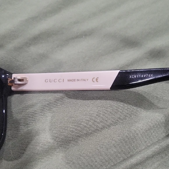 Gucci Black Aviator Sunglasses - Picture 4 of 7